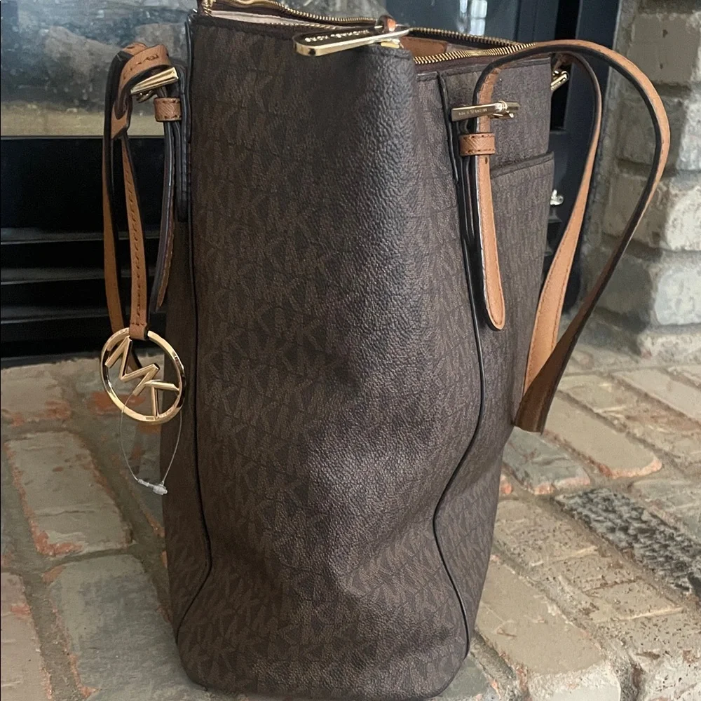 Michael Kors Brown MK Signature Tote with Tan Trim and Gold Accent - Picture 6 of 9